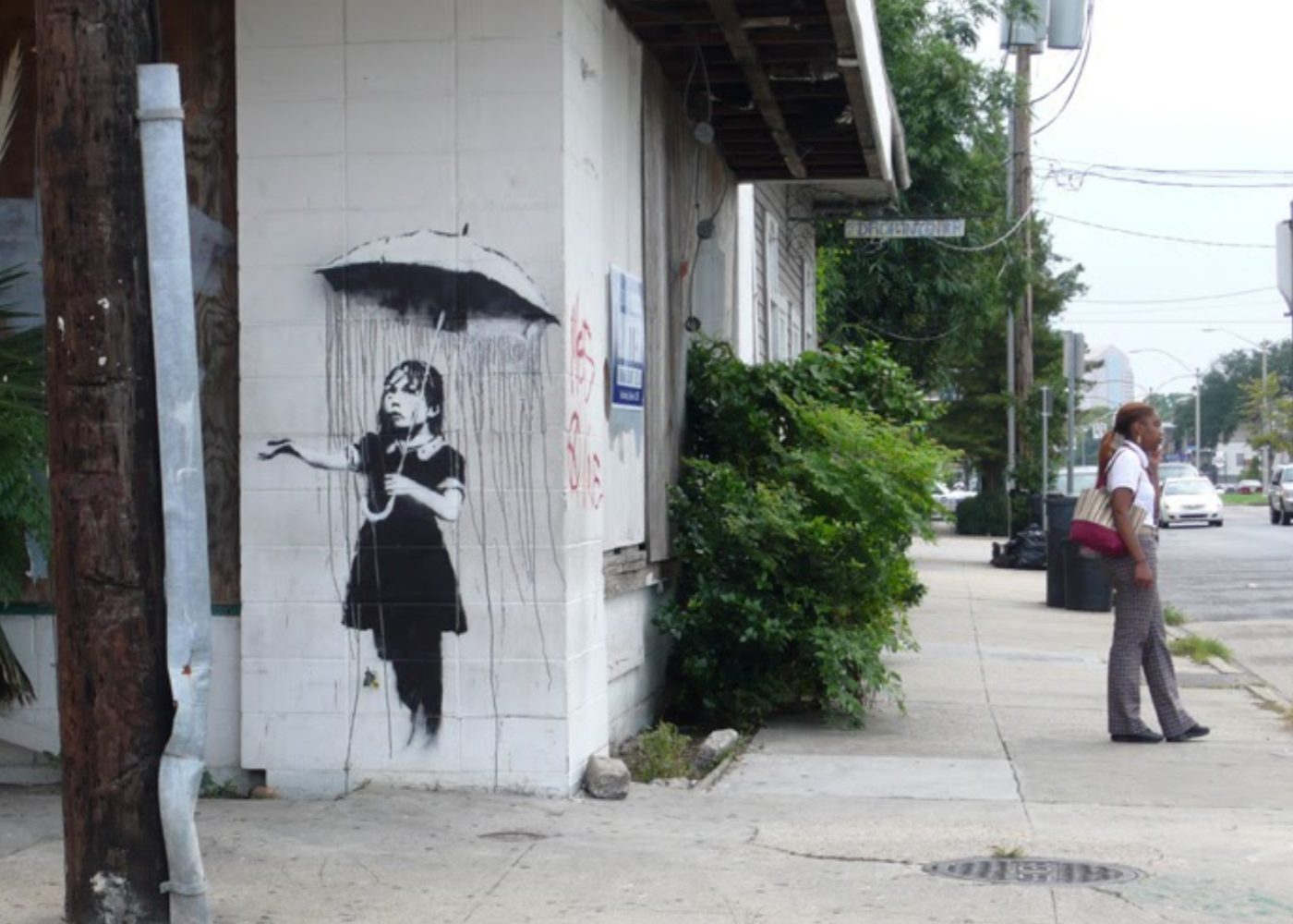 NOLA (UMBRELLA GIRL)